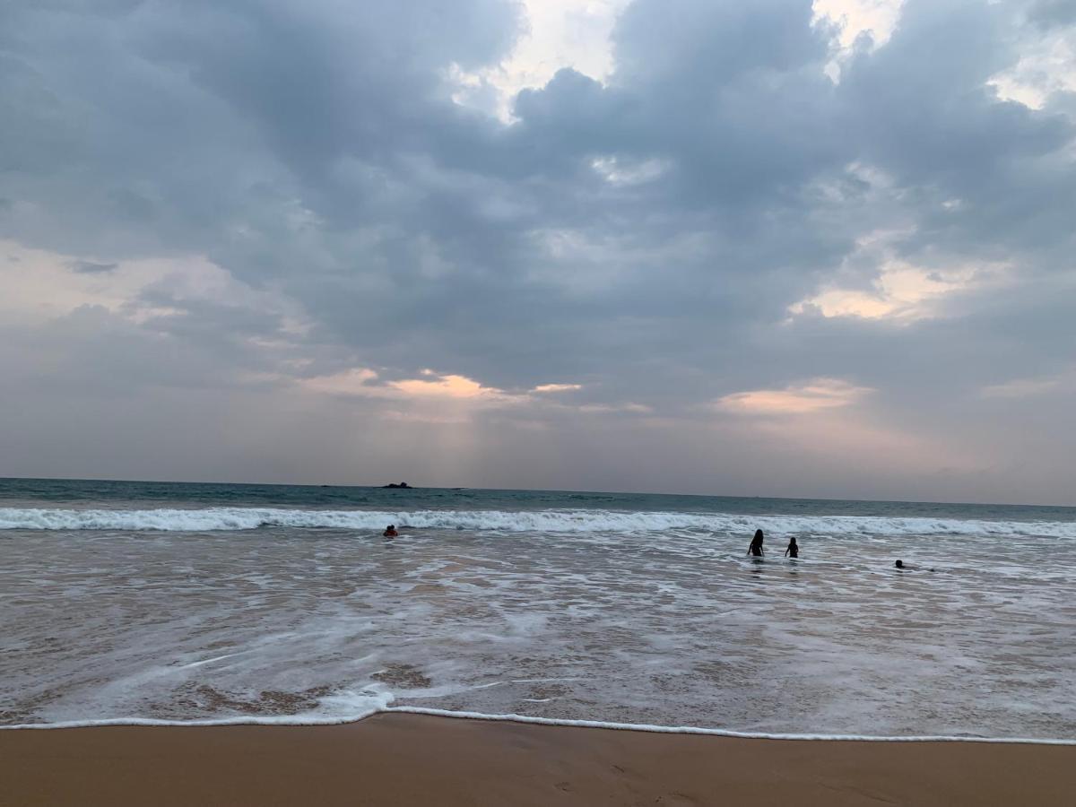 Tranquil Private Villa Near Bentota Beach מראה חיצוני תמונה